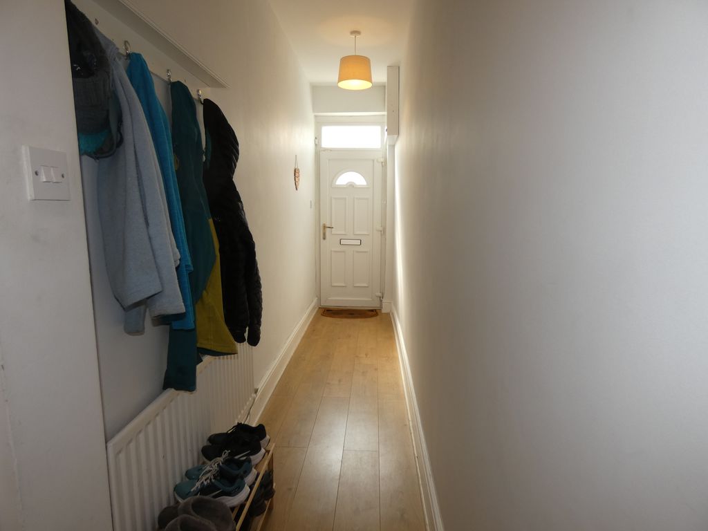 Entrance Hallway- click for photo gallery